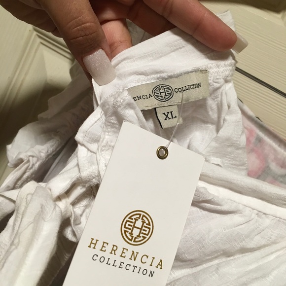 Embroidered top and skirt - Picture 9 of 9